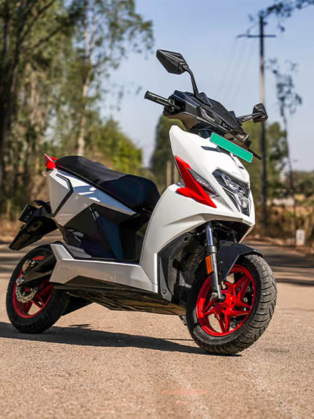 248 KM रेंज और रिमोट स्टार्ट वाली Simple One इलेक्ट्रिक स्कूटर सिर्फ ₹5603 की मंथली EMI पर